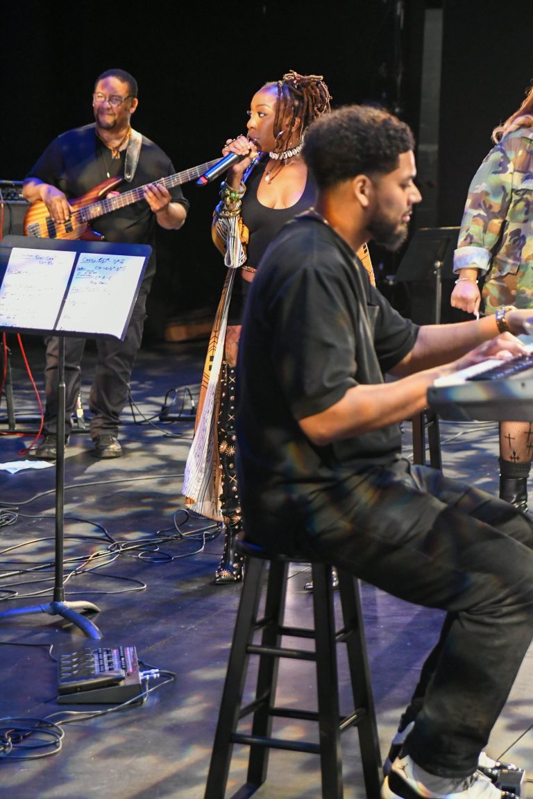 Afrobam 40 768x1152